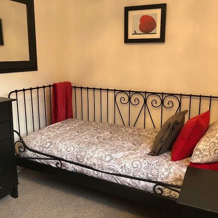 1 Silkin Serviced Accommodation Newton Aycliffe Bagian luar foto